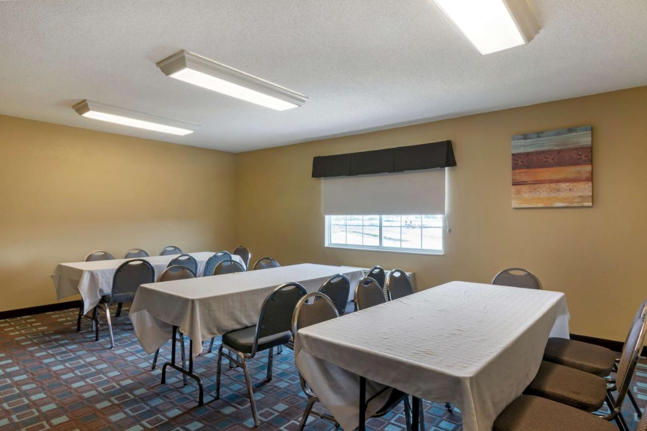 Best Western Governors Inn And Suites Wichita Exterior foto