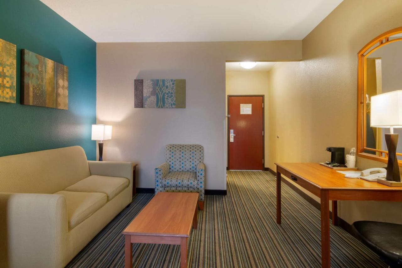 Best Western Governors Inn And Suites Wichita Exterior foto