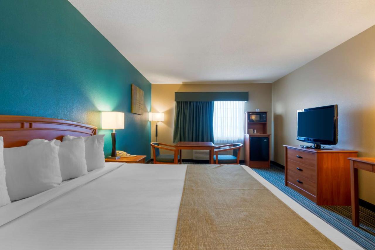 Best Western Governors Inn And Suites Wichita Exterior foto
